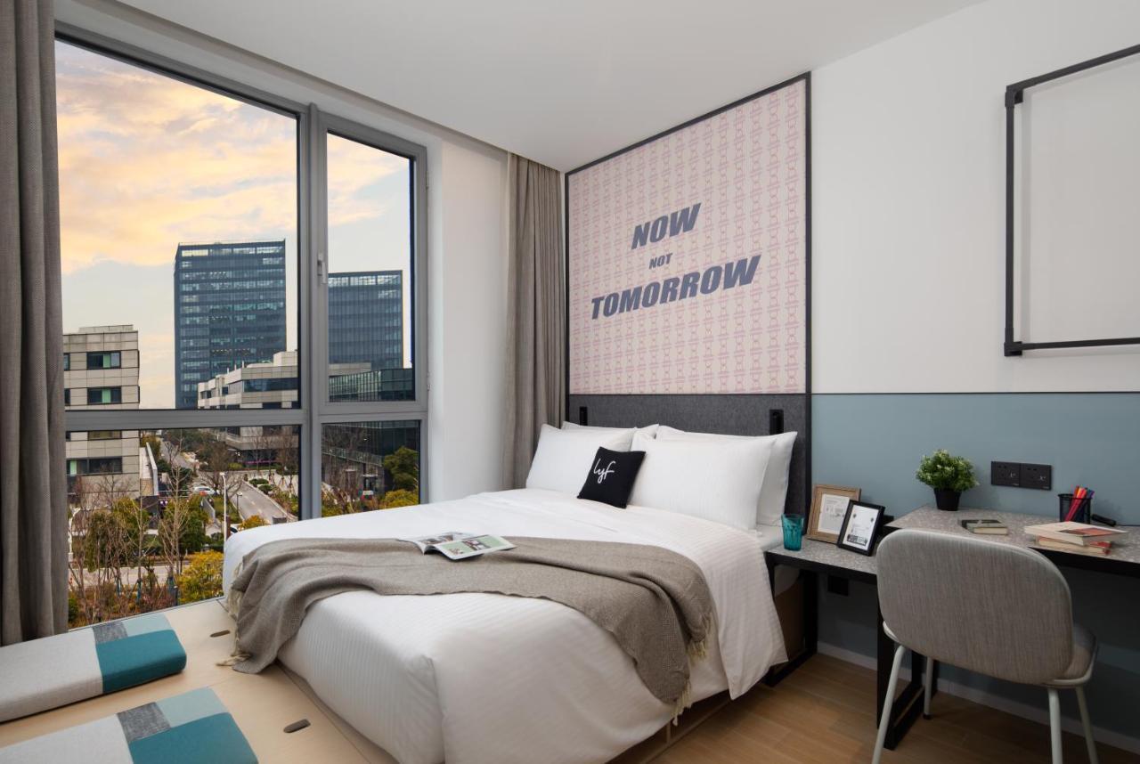 Lyf By Ascott Hongqiao Shanghai Necc ภายนอก รูปภาพ